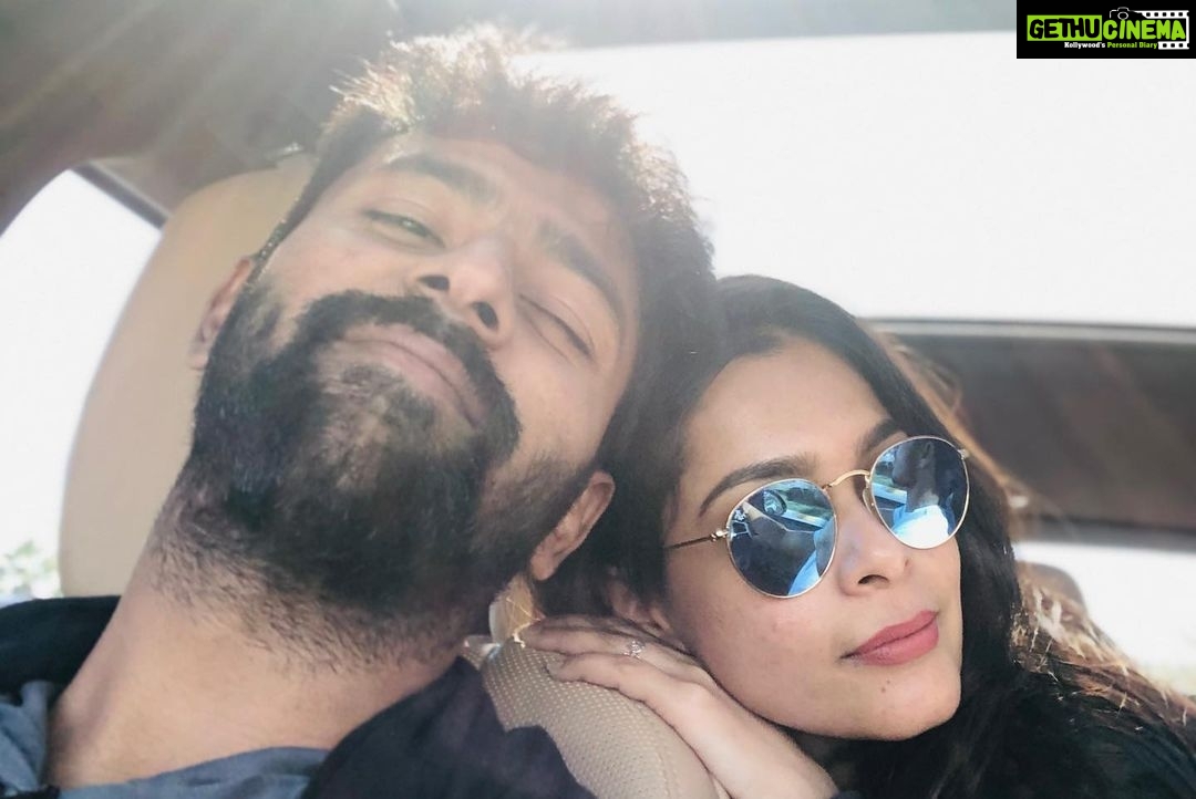 Shanthanu Bhagyaraj Instagram - Happy bday Sunshine 💛 @kikivijay11 You make me feel stronger everyday .. I really hope god blesses u with the happiest life , beside me 😉😉yes I’m being selfish as I want u only for myself💛 PC : @atitan.studio