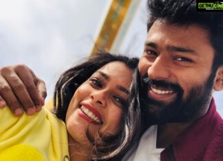 Shanthanu Bhagyaraj Instagram - ‪Happy bday Sunshine 💛‬ ‪ @kikivijay11 ‪You make me feel stronger everyday .. I really hope god blesses u with the happiest life , beside me 😉😉yes I’m being selfish as I want u only for myself💛‬ PC : @atitan.studio