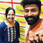 Shanthanu Bhagyaraj Instagram - Thank you @mirchianamika for your kind gesture 😊 Promotions #LoveGame Telugu version of #Mupparimanam with #RadioMirchiTelugu @radiomirchi @onlynikil