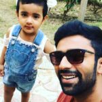 Shanthanu Bhagyaraj Instagram - Happy bday to my baby doll 💖Dia💖 She turns 2️⃣ today 😘😘😘😘 Parents - @nishkrish @mahu3784 Chithi 😜 - @kikivijay11 Jus in case everyone starts asking me if she’s my kid 😜😜
