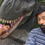 Shanthanu Bhagyaraj Instagram – #universalstudios when your mental goes crazy 😂😂😂😂😂❤️👍🏻 @kikivijay11