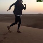 Shanthanu Bhagyaraj Instagram - #Desert #Bliss @kikivijay11 #SunsetInDubai #DesertSands happy to see she's havn a super time 😘❤️❤️