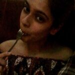 Shanthanu Bhagyaraj Instagram - Munchkin munching on some cheesy fries 🍟 at #WhitefieldSocial @kikivijay11
