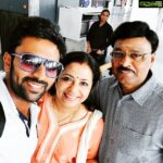 Shanthanu Bhagyaraj Instagram – Look who I bumped into at the airport 😝 family bonding time 😉