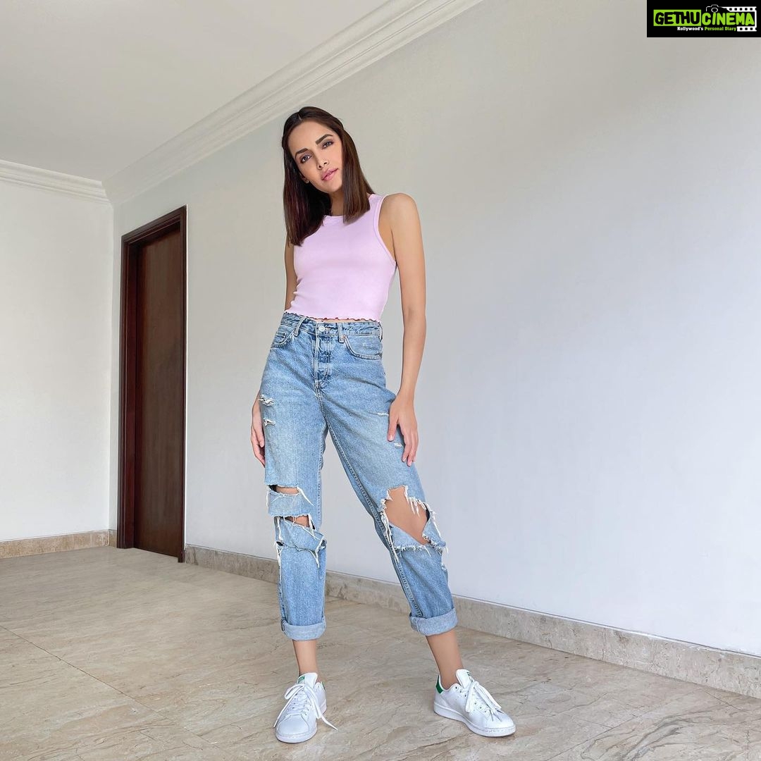 Shazahn Padamsee Instagram - Happy sunday 🌸