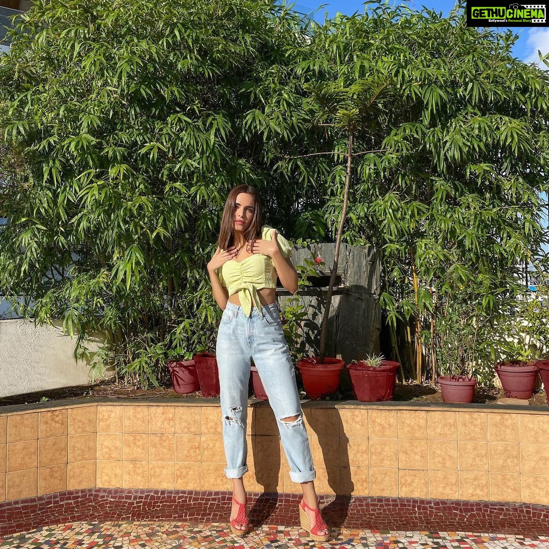 Shazahn Padamsee Instagram - Hey ya ☀️