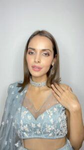 Shazahn Padamsee Instagram - Diwali was incomplete without a transition 🪔💥 Outfit @houseofhiya Jewellery @anayah_jewellery Styled by @shikshabhansali_ #diwali #transitionreels #diwalireels #festivaloflights #reels #reelsinstagram #reelsindia #feelitreelit #explore #reelkarofeelkaro #reelsvideo