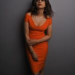Shraddha Das Instagram - 🍑🧡 📸 @krishnatejah , @sai_tejah Styling : @thewandermannequin , @artbyavnee Jewellery : @the_jewel_gallery Make up : @hareshwarp Hair : @gouriepatil #bandagedress #orangedress #orangeisthenewblack #feelingood #shraddhadas #nmrk