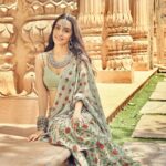 Shraddha Kapoor Instagram - When the sari you wear is… SO lightweight!😍 @indya SS’22! 💜