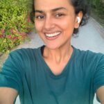 Shraddha Srinath Instagram – getting in my steps ft angry kitty and tangerine sunset Dubai
