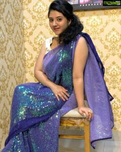 Shriya Sharma Instagram - Wearing this gorgeous saree from @shestudio.usa Loving the glitter 💕💙