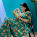 Shriya Sharma Instagram - Literally me when reading!😅😅