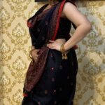 Shriya Sharma Instagram - Wearing this beautiful saree from @sam_collectionss ❤️🖤 Wearing @bymi_boutique’s earings and @victos.collections ‘s bangles 💜 #ShriyaSharma #reels #reelitfeelit #reelkarofeelkaro #reelsindia #reelsinstagram