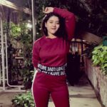 Shriya Sharma Instagram - Love this LOVE tracksuit from @trend.__.store ! Love this outfit! Amazing Collection #shriyasharma