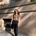 Shriya Sharma Instagram - Wearing this very cool top and pant combo from @_candpick_ 😎🖤 Swag 🤟🏻 #ShriyaSharma Kala Ghoda, Fort