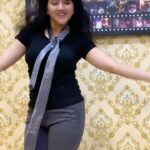 Shriya Sharma Instagram - Wearing @saikrishcreations’s Grey Jeggings, do check out their collection 💕 To pep your moods in the morning! This was so impromptu and on the spot. I just did whatever naturally came to me! Coz dancing is all about having a good time! #Pepyourdayup #ShriyaSharma #reels #reelitfeelit #reelkarofeelkaro #reelsindia #reelsinstagram