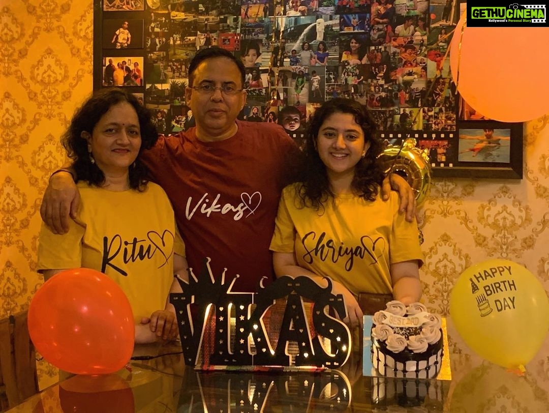 Shriya Sharma Instagram - Happiest Birthday to the Best Dad in the whole world! We love youuu ❤️❤️❤️❤️ Tshirts from - @dishum_giftings Name Lamp - @craftstore.in