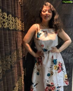 Shriya Sharma Instagram - Loveeeee this dress! From @dkcollections99official 🤍

#ShriyaSharma
