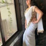 Shriya Sharma Instagram – Wearing @ethereal_boutiquee’s lovely saree! With @womens_shoppingworld’s gorgeous pearl set!

#shriyasharma