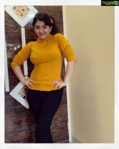 Shriya Sharma Instagram - Wearing this cool winter top from @_candpick_ 😍😍

#shriyasharma