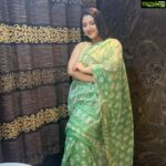 Shriya Sharma Instagram - Pastel green is my new favourite! Wearing @unnatisilks 💚