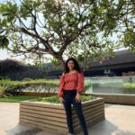 Shriya Sharma Instagram - Nature is Therapeutic! Wearing ⬇️ Cutest Top by - @emaart_shopping Favourite Shoes - @medikabysameksha Prettiest Sling Bag - @emaart_shopping #ShriyaSharma