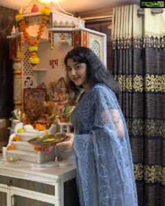Shriya Sharma Instagram - Happy Diwali 💫🪔💫
Wearing @the.teenage.fashion ‘s beautiful net saree !
Earings - @bymi_boutique
#ShriyaSharma #happydiwali