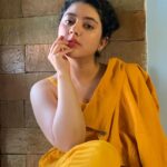 Shriya Sharma Instagram - Brightening my mood up with @diya_fashion65 ‘s Jumpsuit!!! ⬇️ Swipe Right to check out the cool -> Mustard Colour Jacket (Absolute Favourite) and the Prettiest Blue Bow sling bag 💜🌈🧡 Earings from - @bymi_boutique #shriyasharma