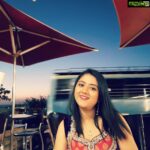 Shriya Sharma Instagram - A fast paced life is a delusion.. You only understand life in slow motion! #StopandBreathe #cherisheverymoment #ShriyaSharma Bandra Band Stand