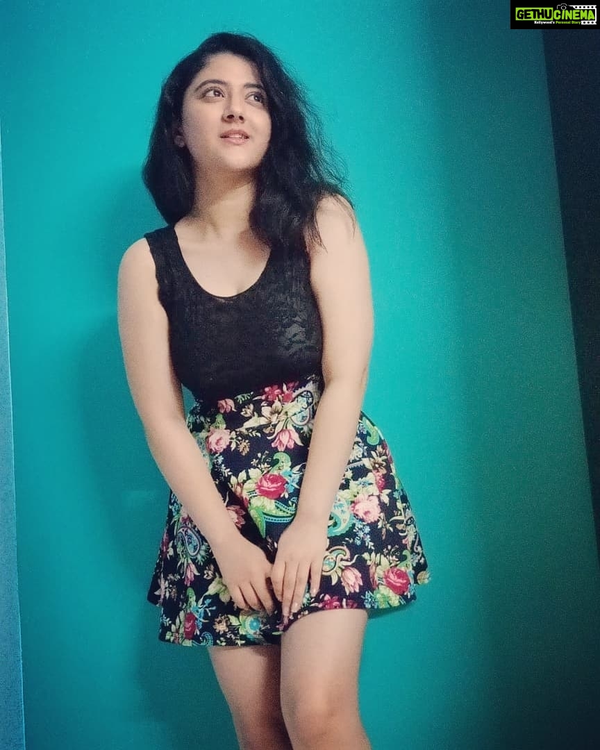 Shriya Sharma Instagram - Keep your eyes on the stars and your feet on the ground! #Dreamwithyoureyesopen #prayforabettertomorrow #StayHomeStaySafe #ShriyaSharma