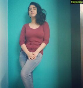 Shriya Sharma Instagram - Random Photo Sessions during Lockdown! Gotta keep ourselves going... #StayHome#StaySafe #ShriyaSharma