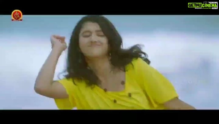 Shriya Sharma Instagram - Starting the new year with this major throwback! The past Decade has been the most adventurous! Starting the year with movies to getting a National Award, to doing movies as a lead.. To passing 10th, 12th and boarding on the Journey of becoming a lawyer... Its been the most eventful 10 years! Cant wait for the new decade to take over! I know i am late but here's to a Happy New Year...Wish you all a Great 2020 ! Loads of Love ❤😘