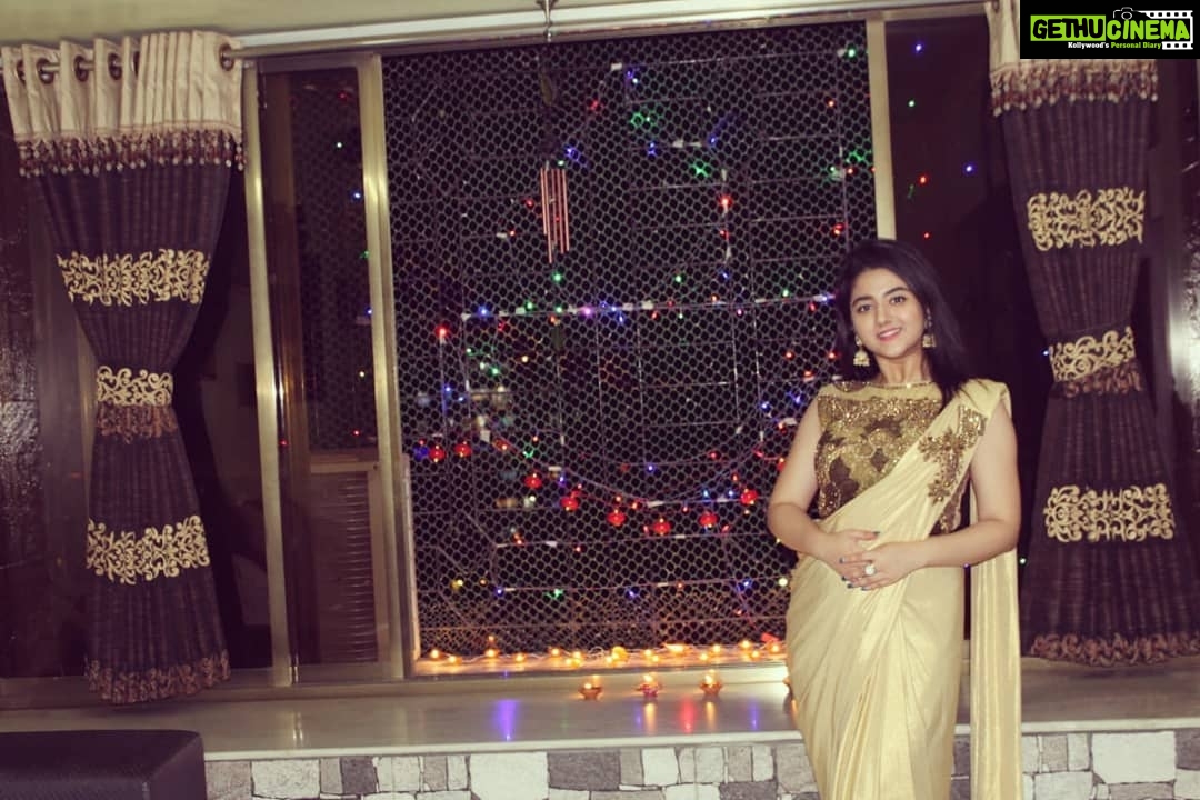 Shriya Sharma Instagram - Favorite Festival 🎆 #ShriyaSharma