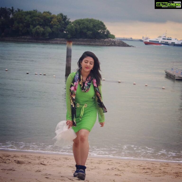 Shriya Sharma Instagram - I am just a girl... Trying to find a place in this world.. #OldTaylorSwiftThrowback #TravelDiaries#HolidayTrip #Makingmemories Siloso Beach Resort Sentosa
