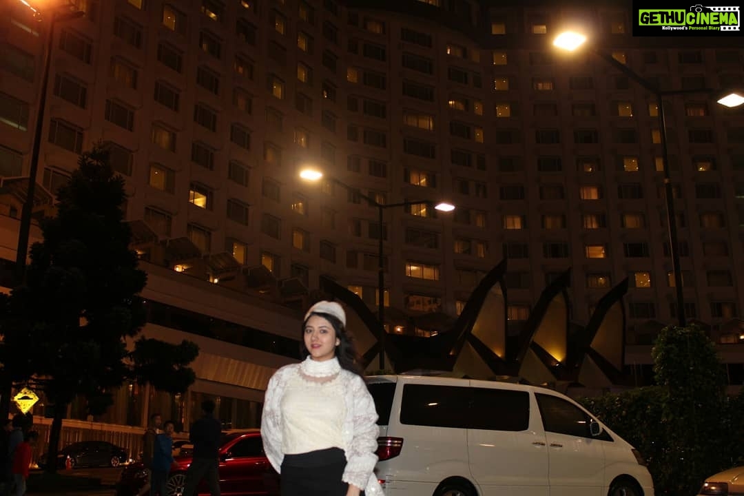 Shriya Sharma Instagram - Freezingly cold but how can i not pose :P Genting Highlands
