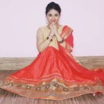 Shriya Sharma Instagram - Wish you all a very Happy Ganesh Chaturti 🙏 May Lord Ganesha bring a lot of happiness and prosperity to everyone💜 #happyganeshchaturthi #ganpatibappamorya