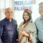 Shriya Sharma Instagram - Yesterday attended a press conference in my home town Palampur, Himachal Pradesh! L to R : My nana ji, AAP minister Jamwal ji and my Dad!!