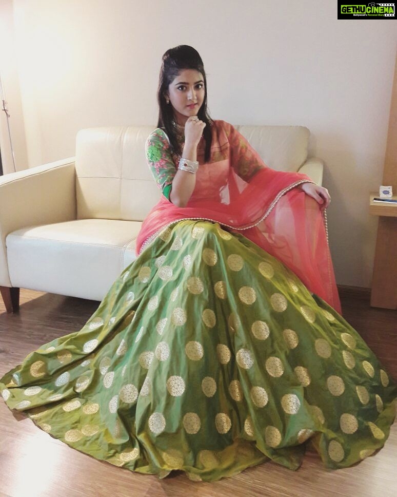 Shriya Sharma Instagram - Outfit for the Day for the opening of 25th store of #Kalamandir along with Olympic Winner P.V.Sindhu Styled by @megnayalamanchili Hair by #Durga MakeUp by #Madhu Visakhapatnam
