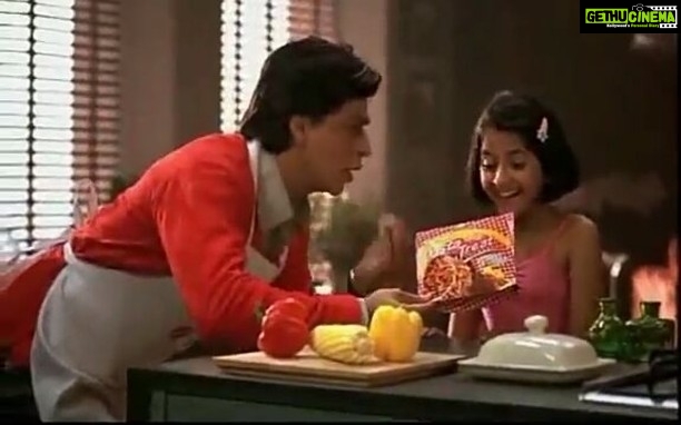 Shriya Sharma Instagram - #SunfeastPastaTreat #OldAdvertisement #ShahRukhKhan #ShriyaSharma Some fan sent this to me on FB, thank you so much! :)