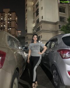 Shriya Sharma Instagram - Wearing this extremely comfortable fitness wear @maguva_vastraalayam for my evening walks!
#lovingit
