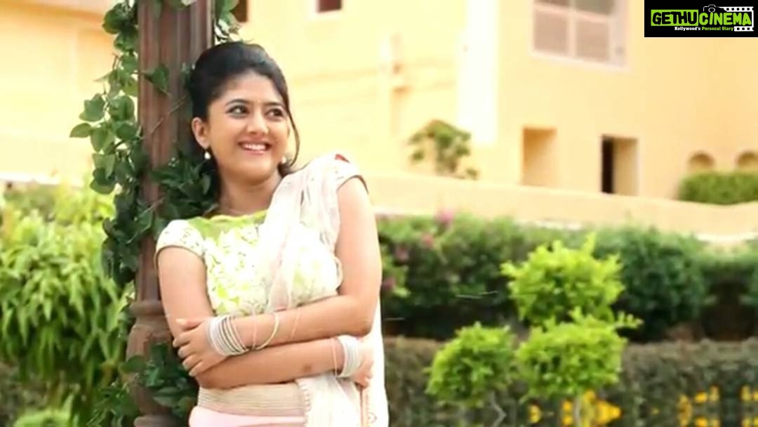 Shriya Sharma Instagram - Keep up the faith, never give up. Great things happen when you least expect them to... Keep shining 🎆