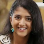 Shriya Sharma Instagram - This new year pledge to be happy Coz lifes to short to be sad 😉 #FirstPostof2016#Spreadsmiles#Spreadlove