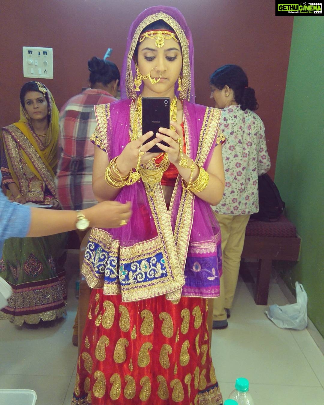 Shriya Sharma Instagram - #WeddingSequences#Nomakeuplook#StoriesByRabindranathTagore#29thSept