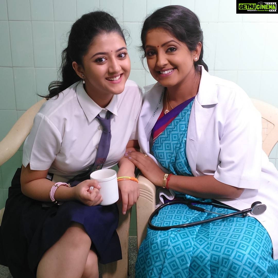 Shriya Sharma Instagram - #Fun#sets#gossips#costars#longdeepconversations Araku Valley Hotels and Tourism