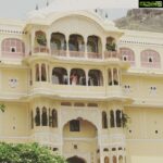 Shriya Sharma Instagram - Wide shot :P
