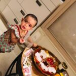 Shweta Bhardwaj Instagram - Happy Diwali @salilacharya we love u r Diwali 🪔 is when u come back home