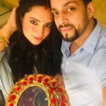 Shweta Bhardwaj Instagram - We love food 🥘 but this day we know who we love more @salilacharya happy #karvachauth I love u my sun my moon my universe my earth my life line blessed to have u want u in next ever life wish u a long happy healthy life ❤️❤️❤️❤️❤️❤️❤️❤️❤️ @swaticosmetics 🥰
