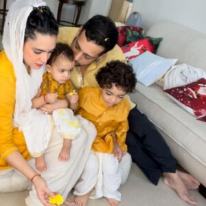 Shweta Bhardwaj Instagram - Happy birthday my baby Tia 27th dec 2019 to 2020 u make us complete me papa ray shives ur r ever thing  r world 🌎 revolve around Tia @salilacharya @rayacharya @chanchanshev my baby I can’t believe it’s a year i am still in shock I wanted u so much that I still can’t believe ur real I love u so much we love u so much ❤️❤️❤️❤️🐶👨‍👩‍👧‍👦
