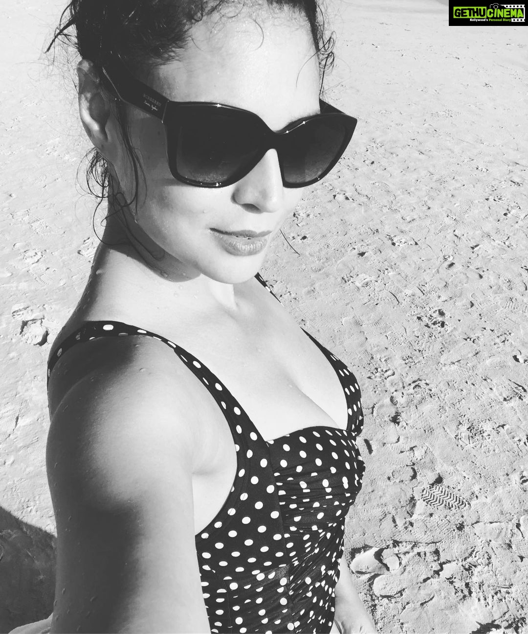Shweta Bhardwaj Instagram - #beach 🏖 #calling #sea #love #sunshine on ur face