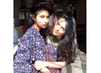 Shweta Bhardwaj Instagram - Hustling around , tired no makeup and sisters in the sun ☀️